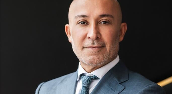 تكريم الرئيس التنفيذي ورئيس مجلس ادارة بنك العراق الاول رجل الاعمال كاوا جنيد في حفل توزيع جوائز الموركس دور في بيروت