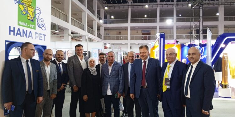 انطلاق فعاليات معرض المعرض الدولي للتجميل والصناعات التجميلية “عالم الجمال 2023