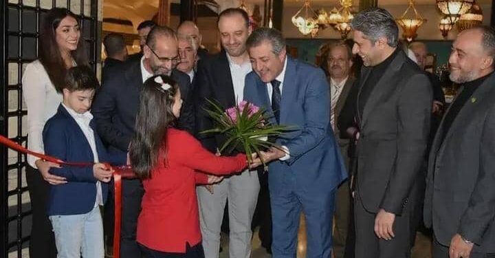 همم حتى القمم عنوان رُسِمَ من أصحاب الهمة العالية في سوريا ولونَ ببسمة وقُدِمَ بكل حب