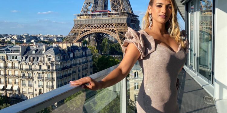 “نوال علوان ” تصنع الحدث بإطلالاتها العالمية