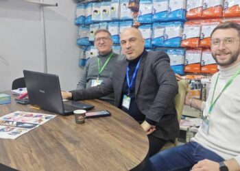 أسماء من ذهب لمعت في  فضاء مـوتــكــس “خان الحرير”