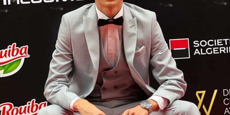 صانع المحتوى الجزائري كريم كروبي يحقق إنجازًا جديدا