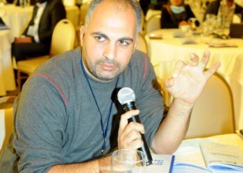 استكشاف تأثير ومساهمات الصحفي حيدر الحسيني في الإعلام المعاصر